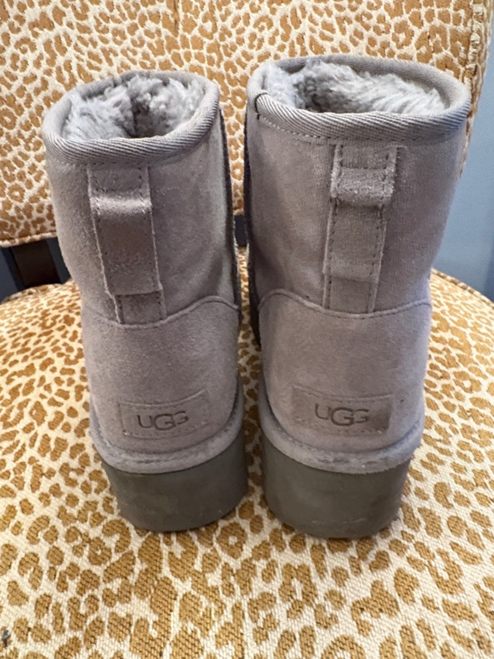 UGG Short Suede Boot in Light Gray